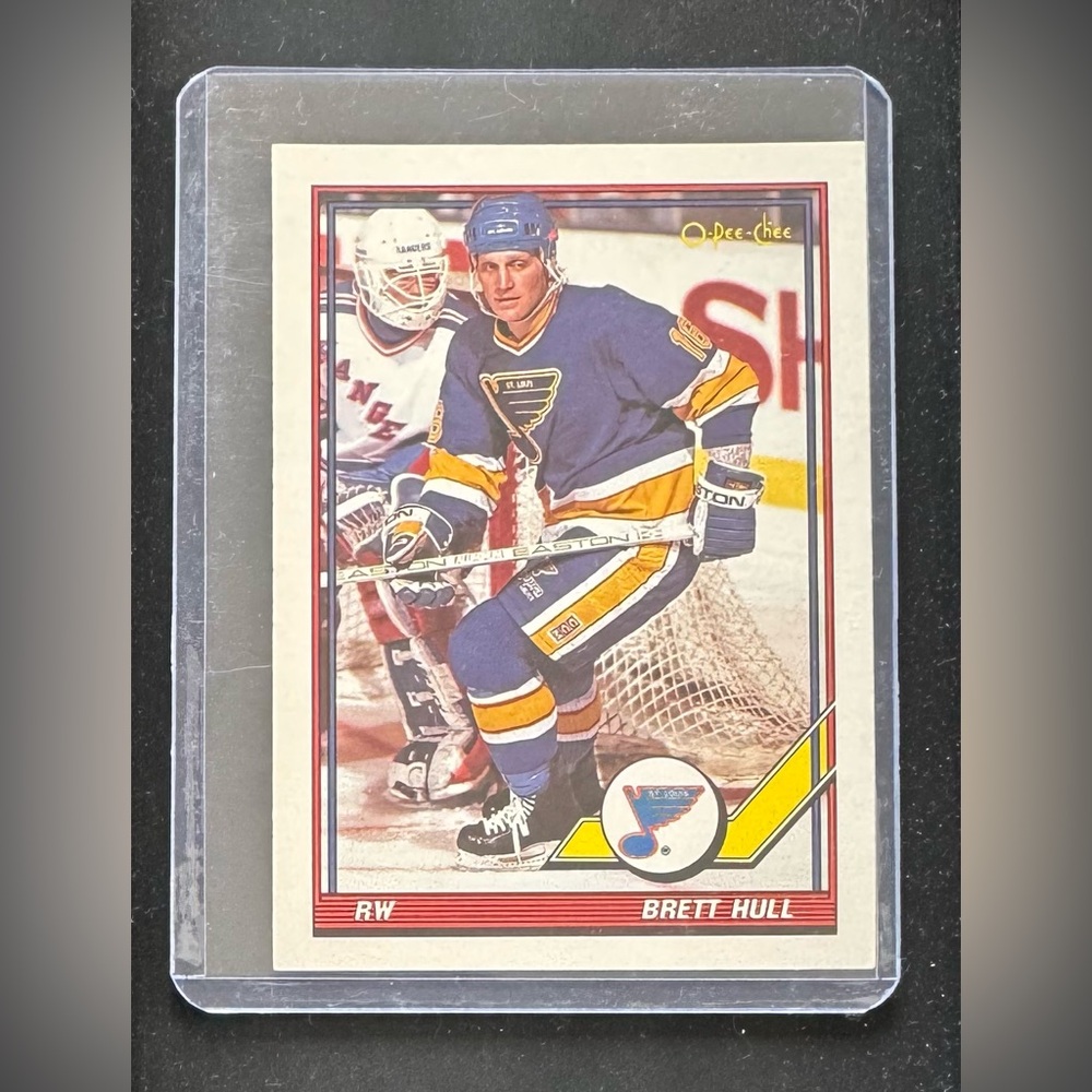 O-Pee-Chee - Brett Hull #303 NHL Trading Card